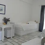 Nissiotiko & Apartmán Drios